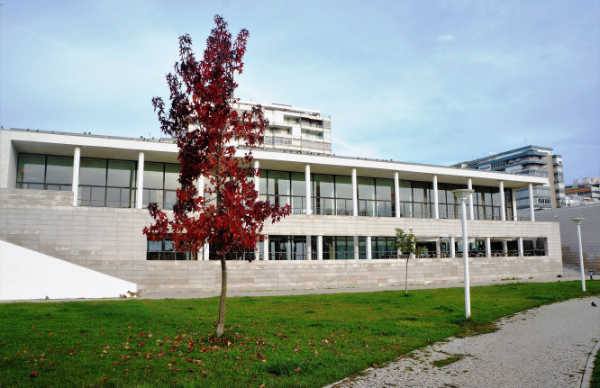 Biblioteca Central - Fórum Municipal Romeu Correia