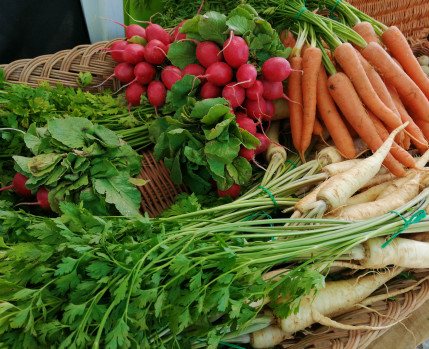 Almada Green Market