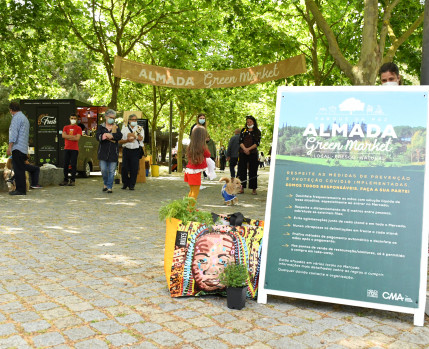 Almada Green Market abr 2022