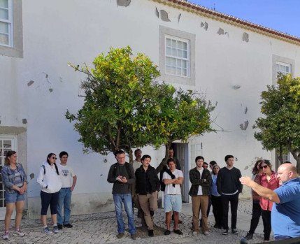 Percursos à volta da Casa da Cerca