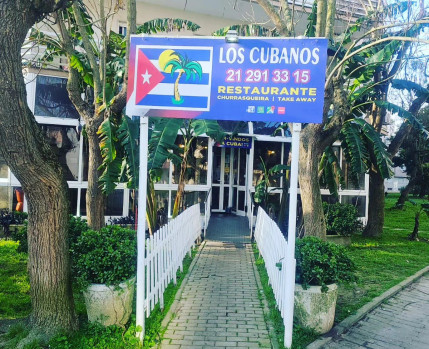 Los Cubanos