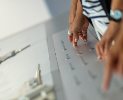 VISITA_ORIENTADA_CASA_DA_CIDADE_PESSOAS_CEGAS_OUT_2025