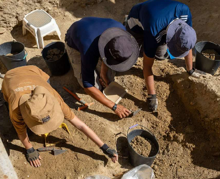 ARQUEOLOGIA_URBANA_ALMADA