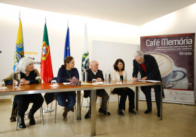 Protocolo garante continuidade do Café Memória em Almada