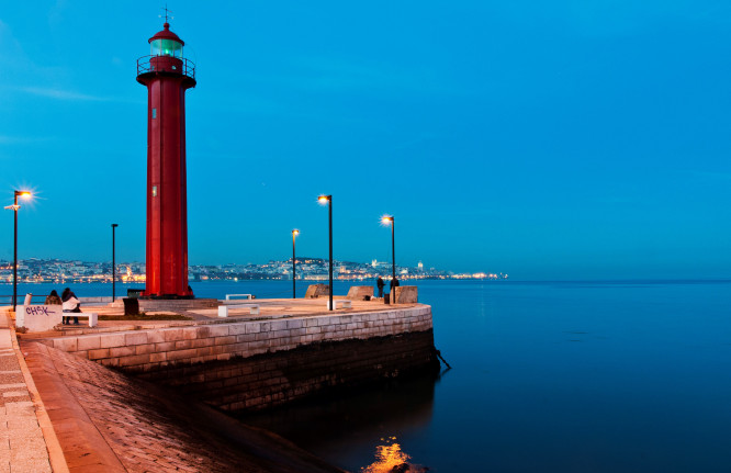 MiradouroFarolCacilhas