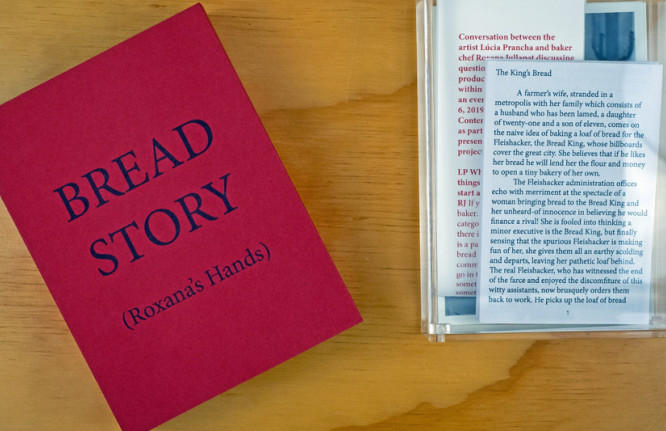 Lúcia Prancha, Bread story: (Roxana's Hand), 2021 (ed. da artista)