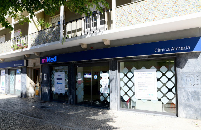 Posto de Colheita Laboratorial Covid-19 Almada (Germano de Sousa)