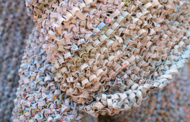 Imagem de peça tricotada em papel