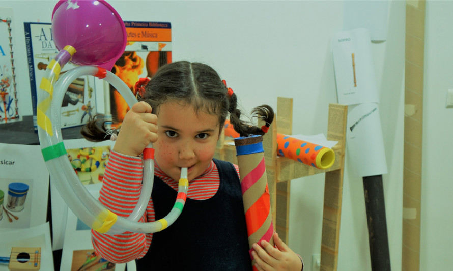 Oficina Vamos LIXOMUSICAR… e construir uma CORNETA ecológica_g