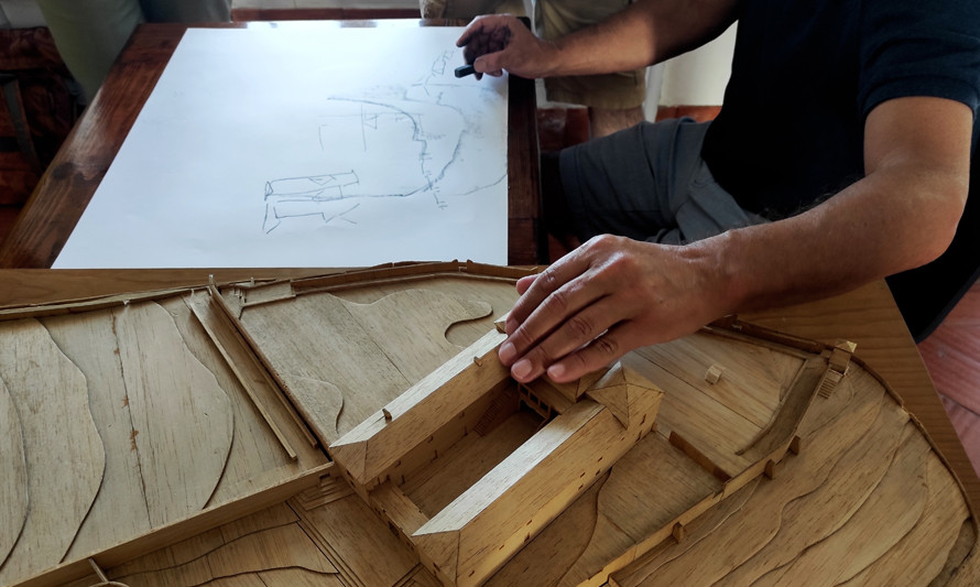 Desenho na Exposição (acessível ao público cego e com baixa visão)