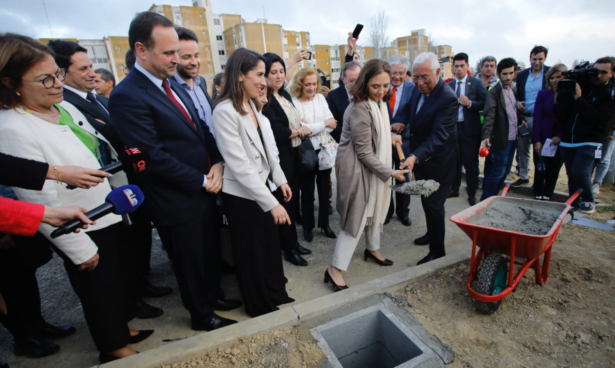 Lançamento da primeira pedra | Construção de mais de 150 habitações na Caparica