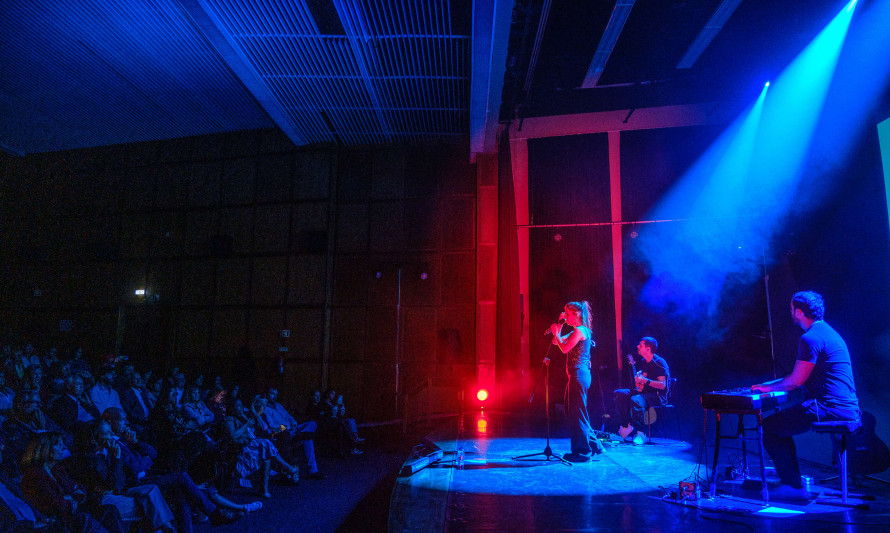  1.ª Gala da Educação, prémios, homenagem, alunos, professores, 2023, FCT, Carolina de Deus