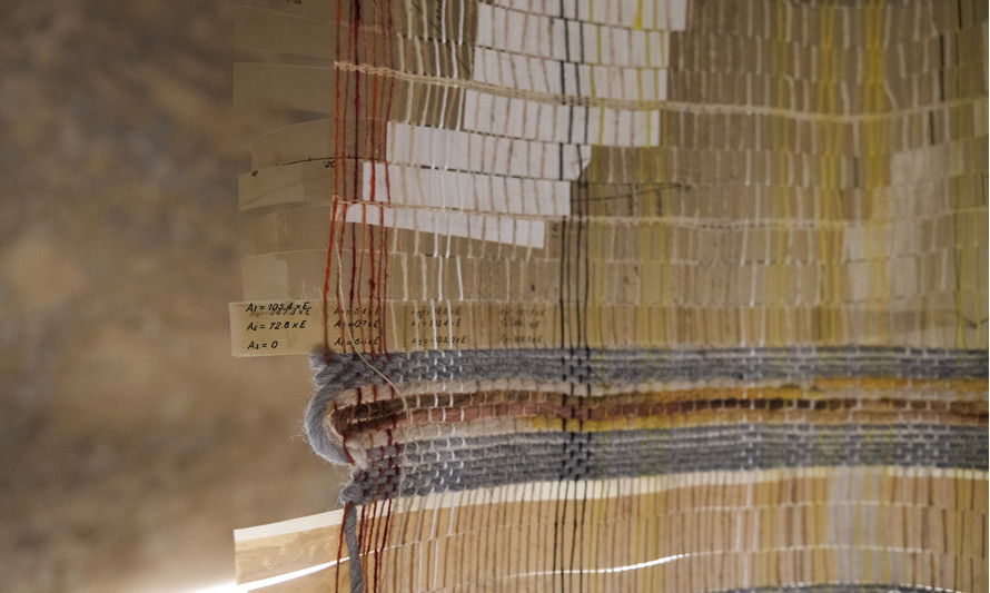 Vista da exposição “A membrana de sedimentação”, de Maria Appleton 