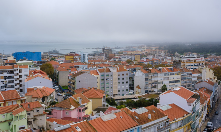 prédios da cidade de Almada