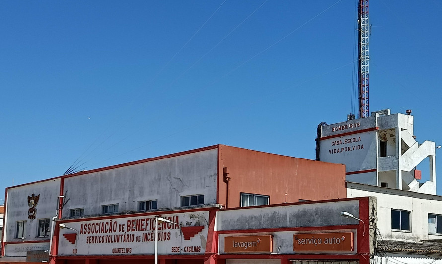 Bombeiros Voluntários de Cacilhas - Quartel da Costa da Caparica