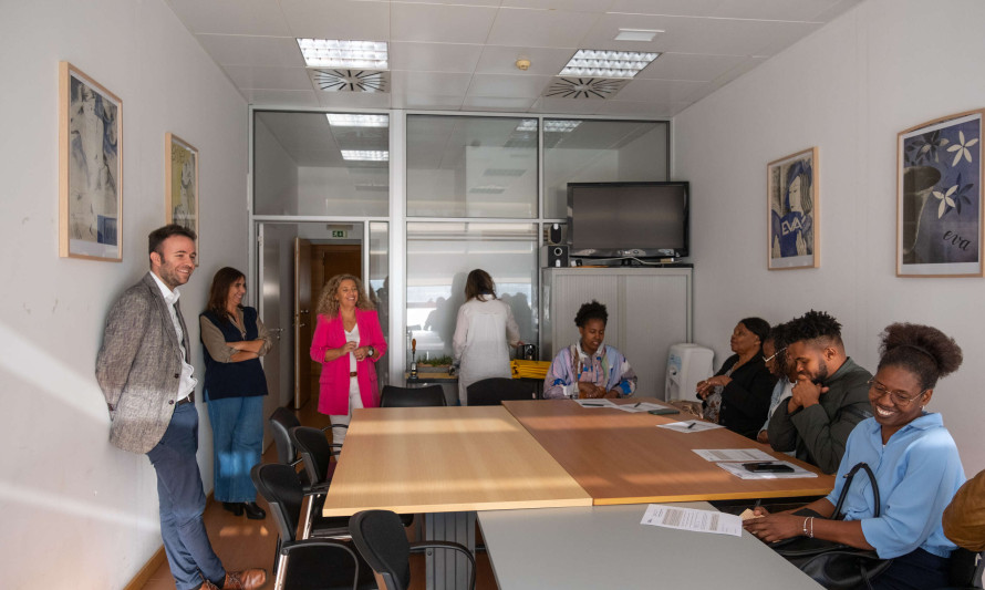 Almada, Habitação, casas, realojamento, assinatura de contratos