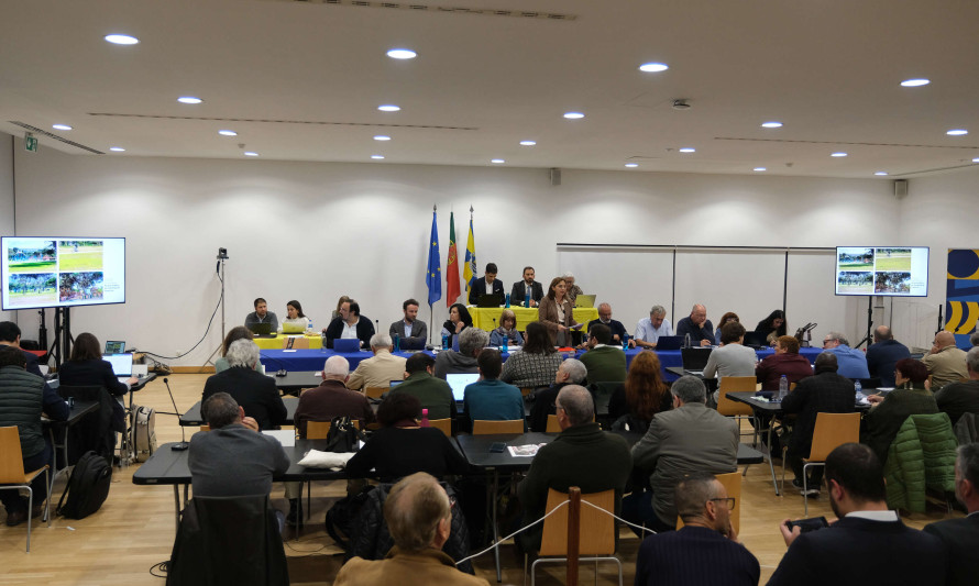 Assembleia Municipal Almada, sessão pública