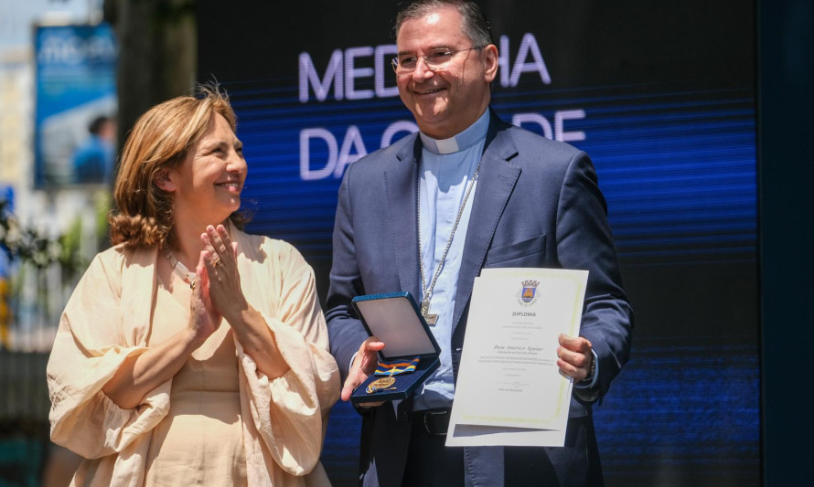 CMA homenageia personalidades e entidades com entrega de Medalhas de Mérito Municipal | Créditos: Carlos Valadas | CMA