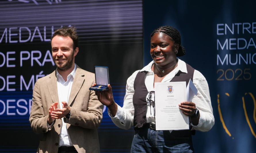 CMA homenageia personalidades e entidades com entrega de Medalhas de Mérito Municipal | Créditos: Carlos Valadas | CMA