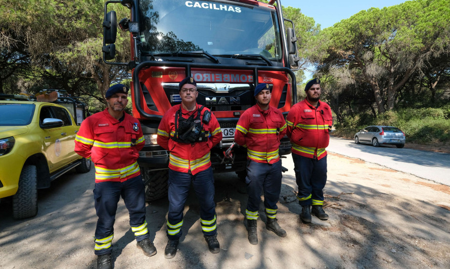Bombeiros em vigilância na Mata dos Medos 