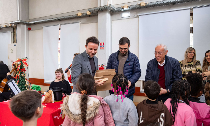 Espetáculos de Natal levaram música e histórias às escolas do concelho