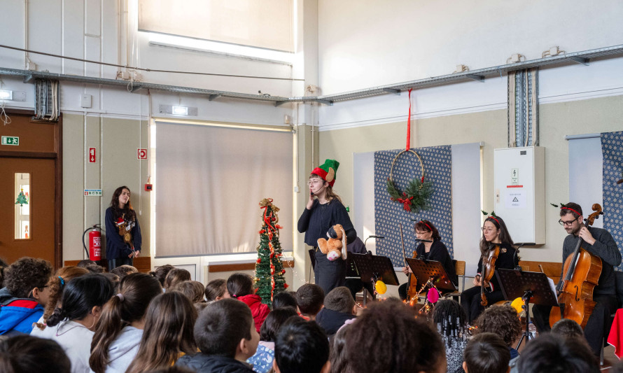 Espetáculos de Natal levaram música e histórias às escolas do concelho
