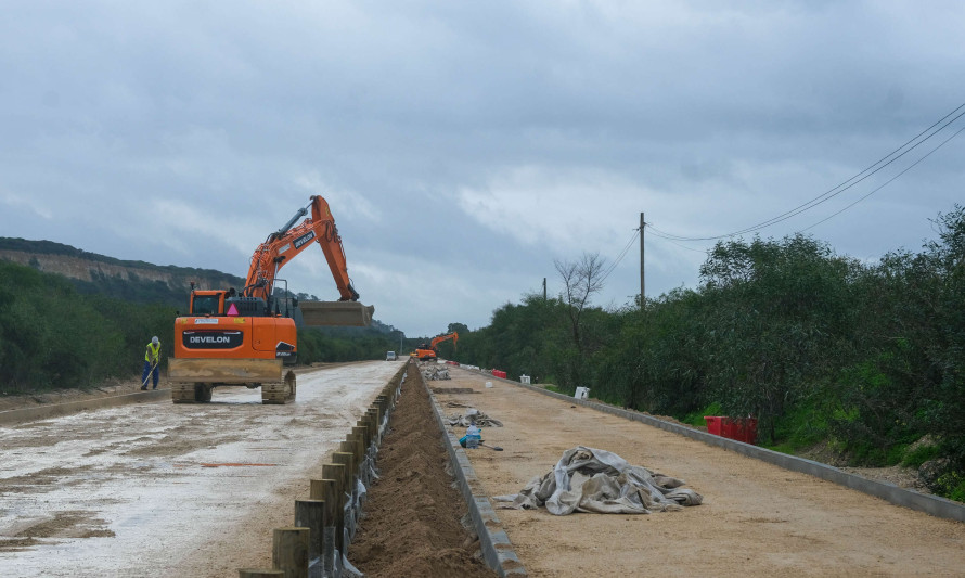 Acessos condicionados às praias da Costa de Caparica