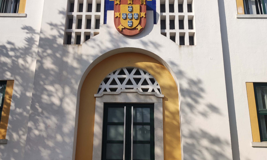 Imagem representativa de Escola Básica N.º 2 da Cova da Piedade. Bloco destinado aos alunos do sexo masculino.