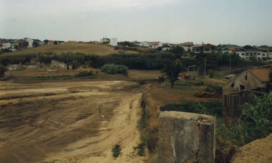 Imagem representativa de Brielas 1. Prospeção após movimentações de obra e remobilização do terreno (anos 90).