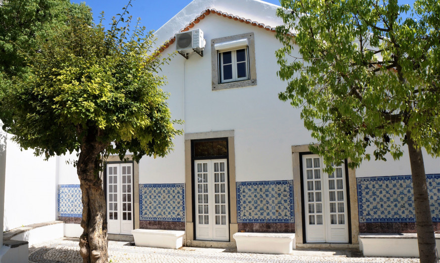 Imagem representativa de Arquivo Municipal de Almada