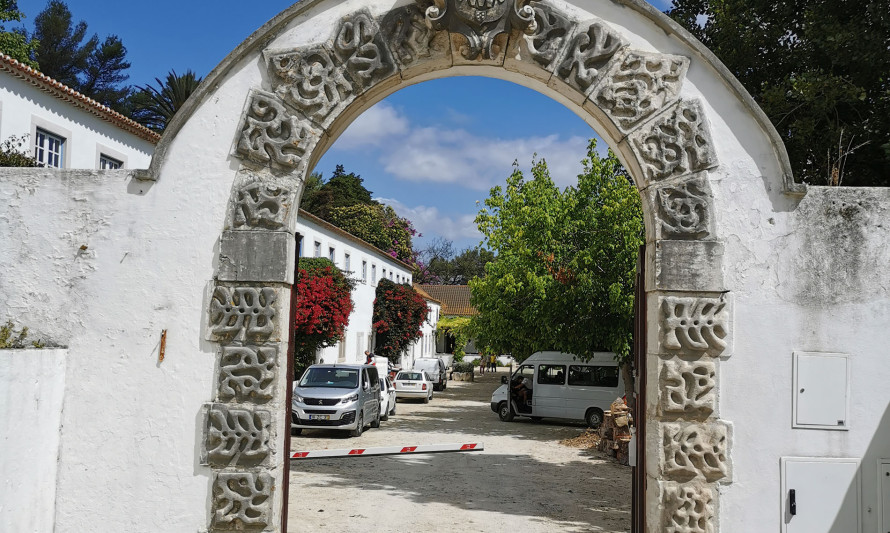 Imagem representativa de Quinta de S. Lourenço. Portal de entrada.