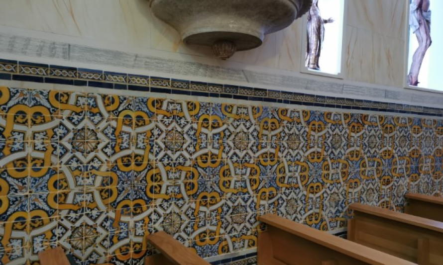 Imagem representativa de Igreja da Misericórdia de Almada - Azulejos