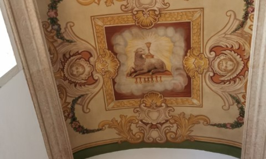 Imagem representativa de Quinta de S. Lourenço - Pintura da abóbada da capela-mor