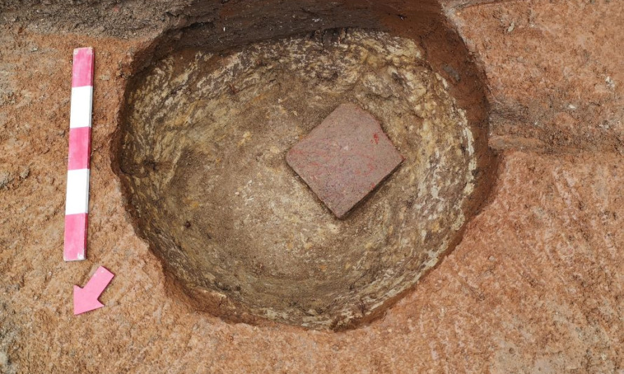 Imagem representativa de Pátio Prior do Crato. Silo após finalização de escavação. Tijolo preservado no interior (2020).