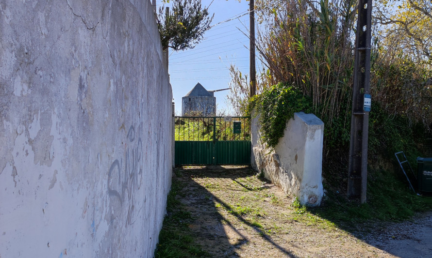 Imagem representativa de Quinta da Madre de Deus. Vista parcial para a Quinta do Moinho.