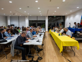 Almada, Assembleia Municipal, sessão pública, debate, Fórum Municipal Romeu Correia
