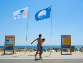 Almada volta a ter 10 praias com Bandeira Azul