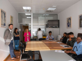 Almada, Habitação, casas, realojamento, assinatura de contratos