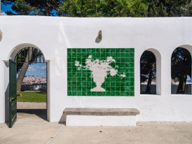 "Vaso verde", de Lourdes Castro (painel de azulejos)