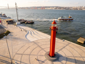 Imagem representativa de Farol%20de%20Cacilhas_DCOM