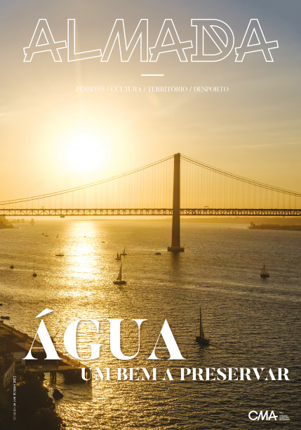 Capa Revista Almada outubro 2022