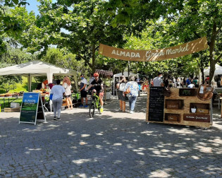 Almada Green Market