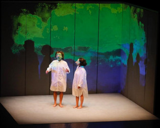 Almada, Festival de Teatro, Familie Floz