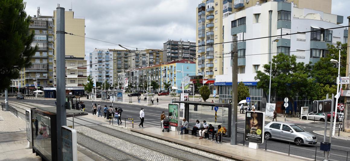 Almada, Laranjeiro e Feijó