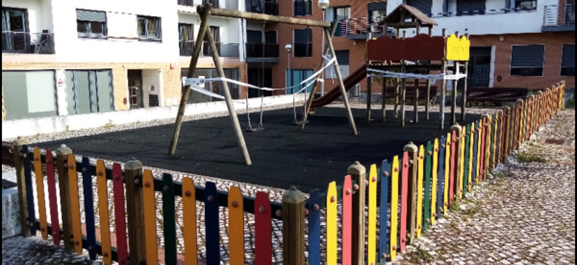 parque_infantil_tojeiro_caparica_01