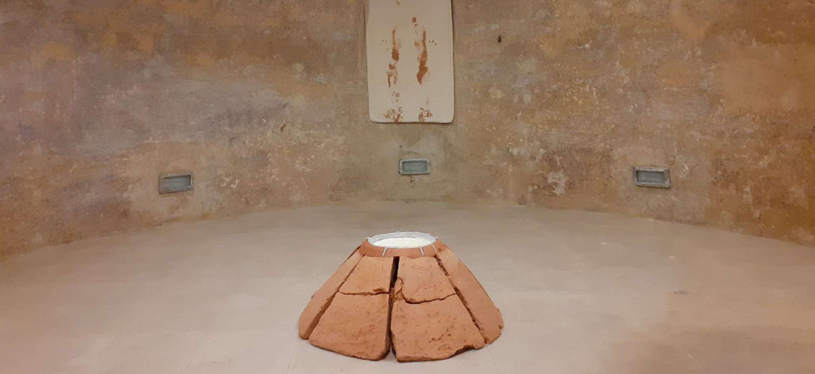 Exposição “O Corpo Contentor”, de Maria José Oliveira 