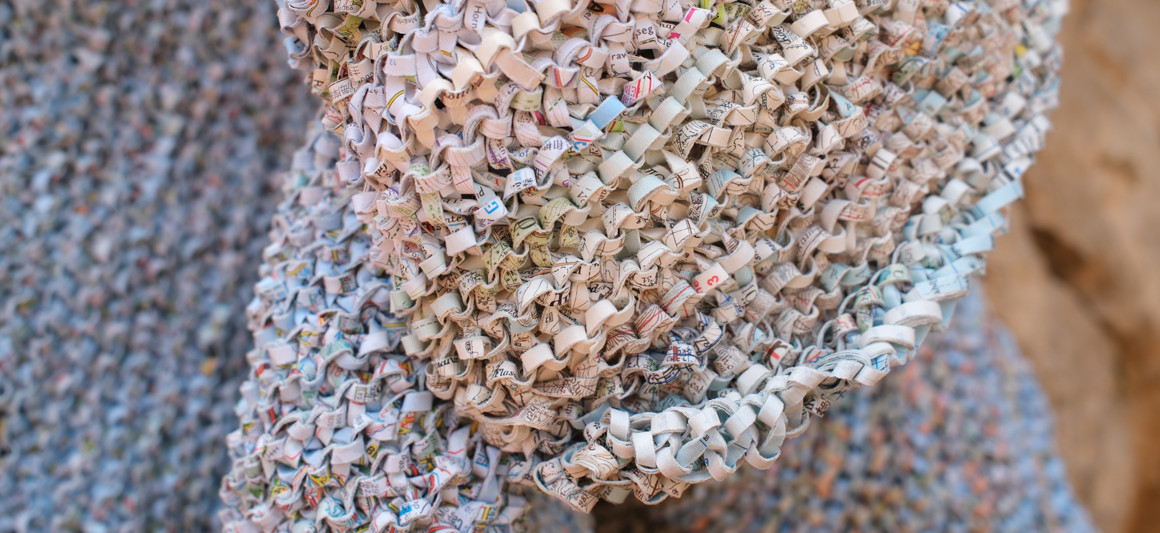 Imagem de peça tricotada em papel