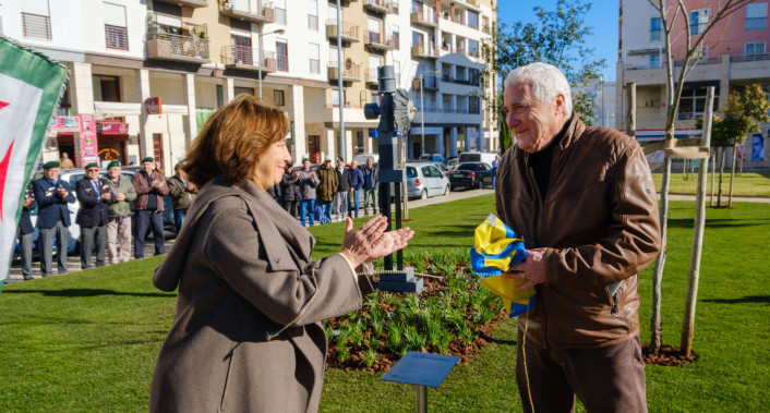 Almada, Monumento, Arte pública, homenagem, Laranjeiro, inauguração, João Cutileiro