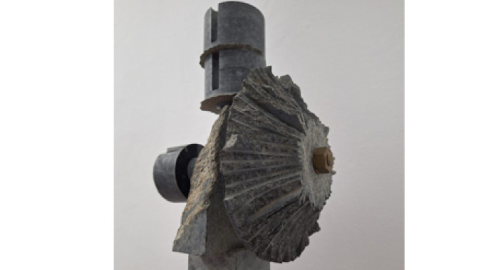 Guerreiro, escultura de João Cutileiro (pormenor)