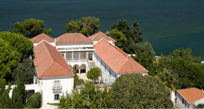 Casa da Cerca - Centro de Arte Contemporânea